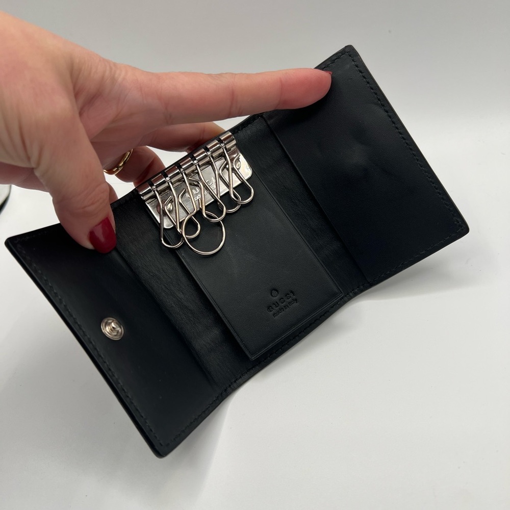 Authentic Gucci Key Case - Picture 4 of 11